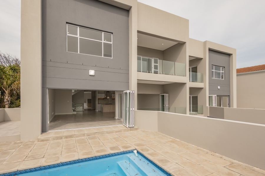 4 Bedroom Property for Sale in Flamingo Vlei Western Cape